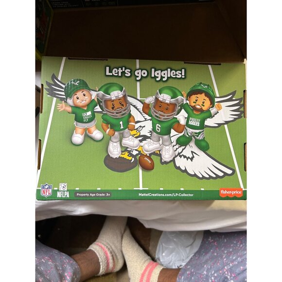 Philadelphia Eagles Super Bowl Champions Collectible Bundle Figures Checkers UNO - Picture 9 of 11